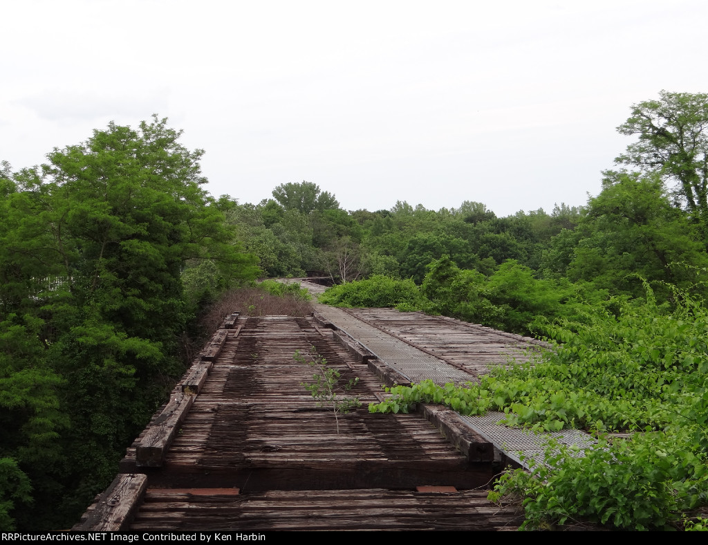 LVRR bridge over the Delaware 